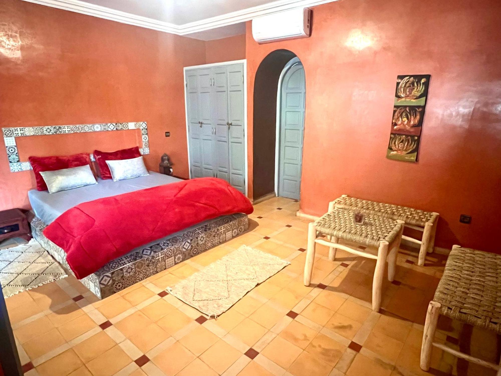 Bed and Breakfast Le Domaine De Carole Marrakech Douar Akkara Exterior foto